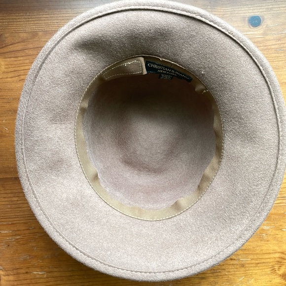 Wool Hat - Picture 3 of 4